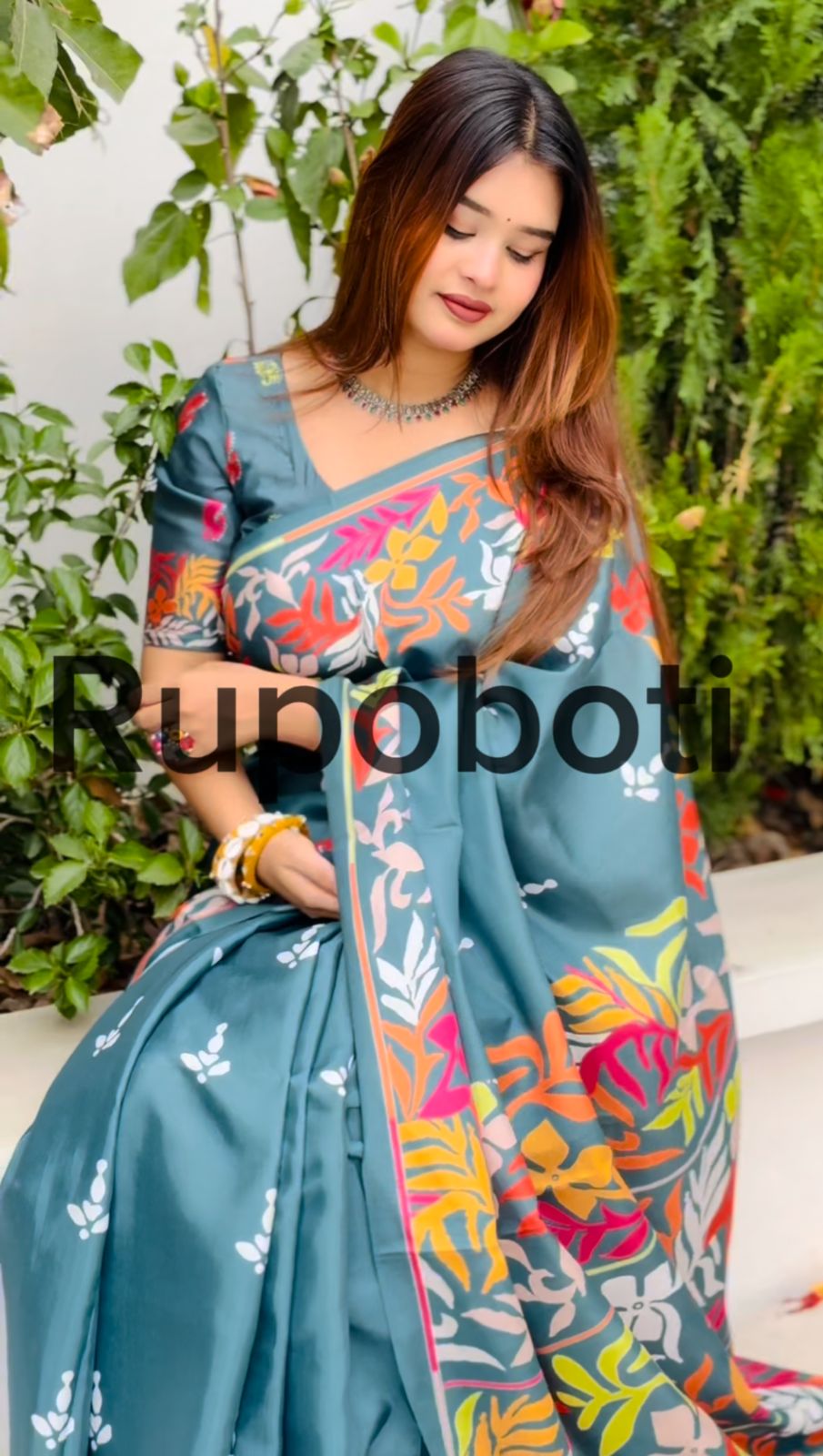 পিওর মাখন সিল্ক শাড়ি